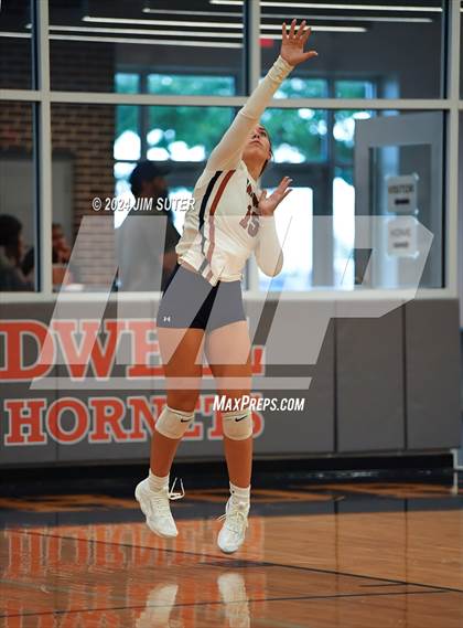 Thumbnail 2 in Caldwell vs Lexington photogallery.