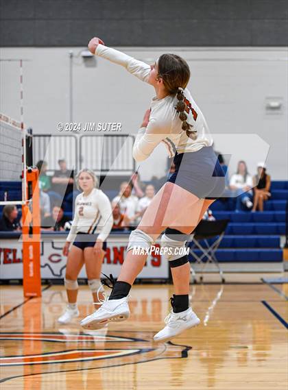 Thumbnail 1 in Caldwell vs Lexington photogallery.