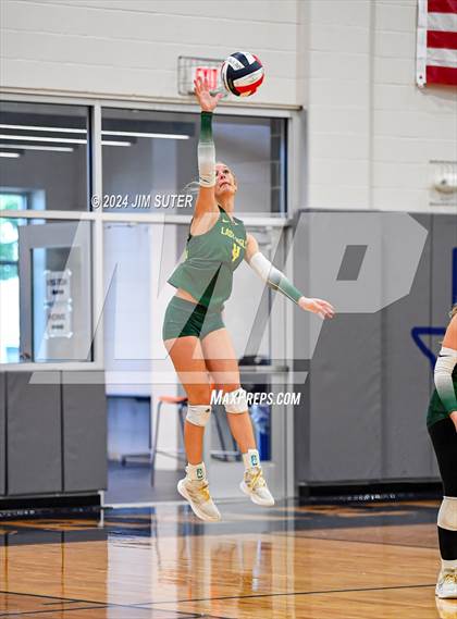 Thumbnail 3 in Caldwell vs Lexington photogallery.