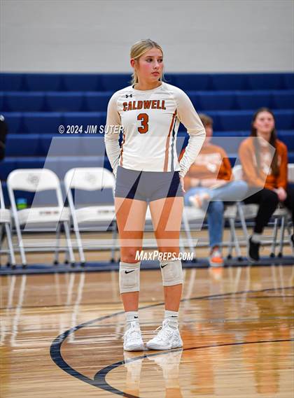 Thumbnail 3 in Caldwell vs Lexington photogallery.