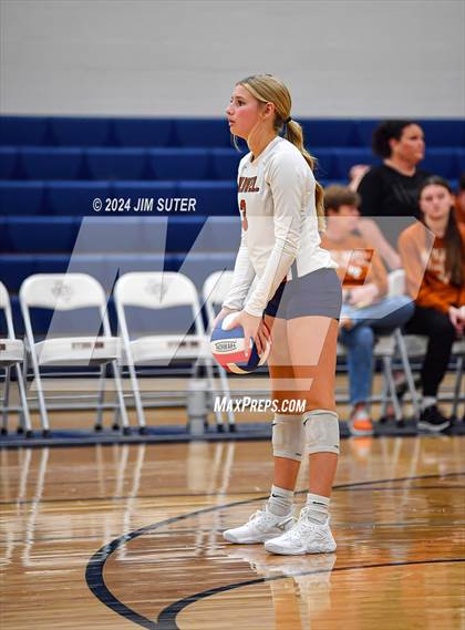 Thumbnail 1 in Caldwell vs Lexington photogallery.