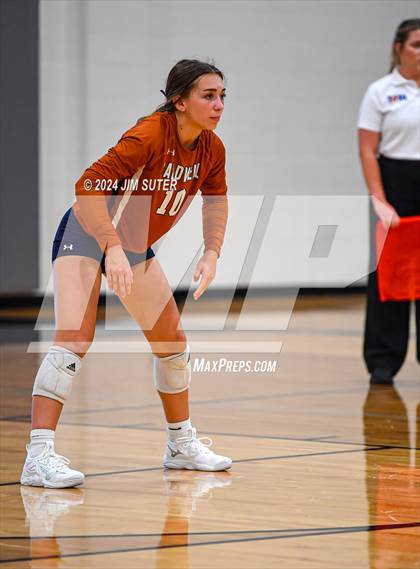 Thumbnail 3 in Caldwell vs Lexington photogallery.