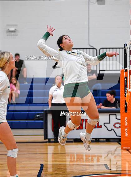 Thumbnail 2 in Caldwell vs Lexington photogallery.