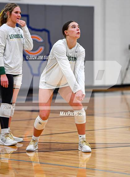 Thumbnail 3 in Caldwell vs Lexington photogallery.