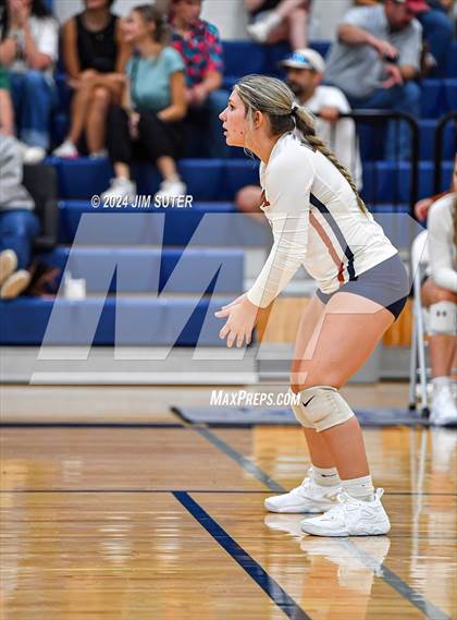 Thumbnail 2 in Caldwell vs Lexington photogallery.
