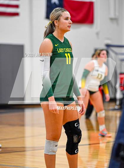 Thumbnail 3 in Caldwell vs Lexington photogallery.