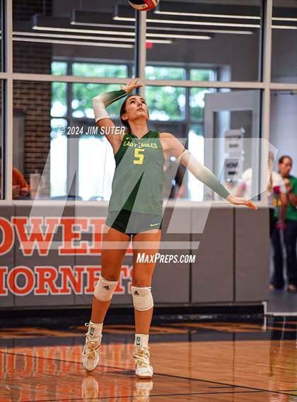Thumbnail 3 in Caldwell vs Lexington photogallery.