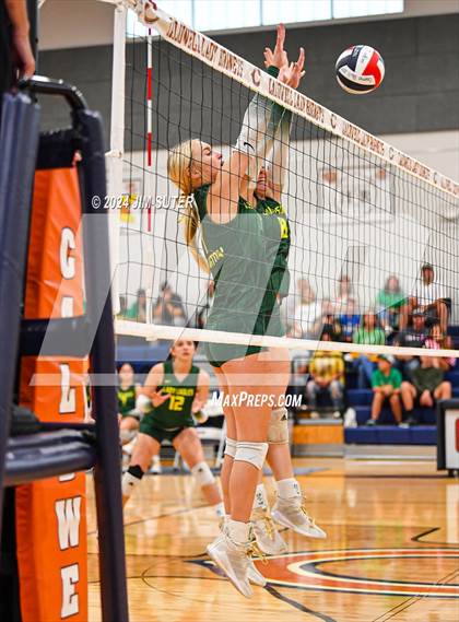 Thumbnail 2 in Caldwell vs Lexington photogallery.