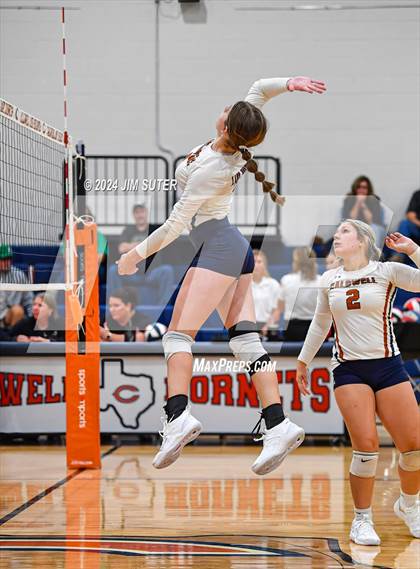 Thumbnail 2 in Caldwell vs Lexington photogallery.