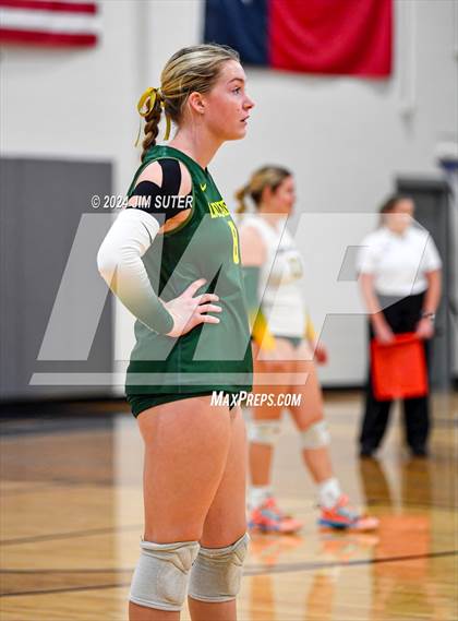 Thumbnail 3 in Caldwell vs Lexington photogallery.