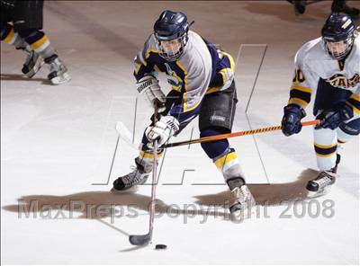 Thumbnail 2 in Webster-Thomas vs Thousand Islands (NYSPHSAA D2 Final) photogallery.
