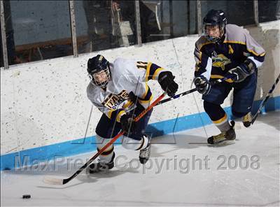 Thumbnail 1 in Webster-Thomas vs Thousand Islands (NYSPHSAA D2 Final) photogallery.