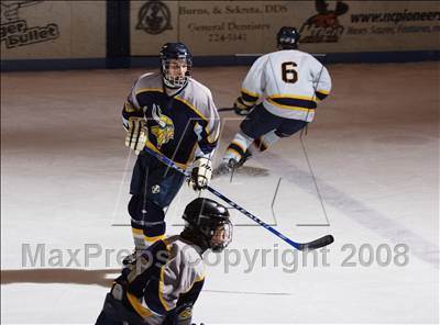 Thumbnail 2 in Webster-Thomas vs Thousand Islands (NYSPHSAA D2 Final) photogallery.