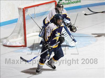 Thumbnail 3 in Webster-Thomas vs Thousand Islands (NYSPHSAA D2 Final) photogallery.