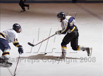 Thumbnail 1 in Webster-Thomas vs Thousand Islands (NYSPHSAA D2 Final) photogallery.