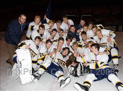 Thumbnail 2 in Webster-Thomas vs Thousand Islands (NYSPHSAA D2 Final) photogallery.