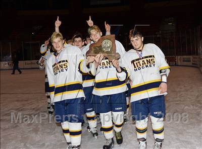 Thumbnail 1 in Webster-Thomas vs Thousand Islands (NYSPHSAA D2 Final) photogallery.