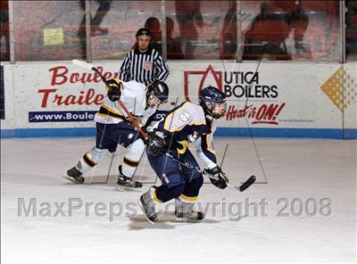 Thumbnail 3 in Webster-Thomas vs Thousand Islands (NYSPHSAA D2 Final) photogallery.