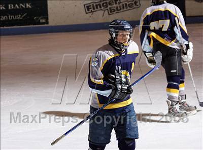 Thumbnail 2 in Webster-Thomas vs Thousand Islands (NYSPHSAA D2 Final) photogallery.