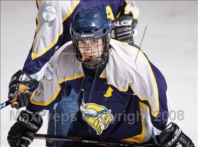 Thumbnail 2 in Webster-Thomas vs Thousand Islands (NYSPHSAA D2 Final) photogallery.