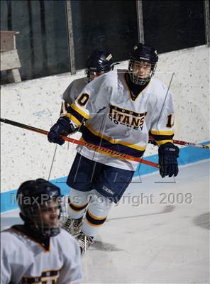 Thumbnail 1 in Webster-Thomas vs Thousand Islands (NYSPHSAA D2 Final) photogallery.