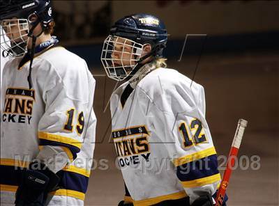 Thumbnail 3 in Webster-Thomas vs Thousand Islands (NYSPHSAA D2 Final) photogallery.