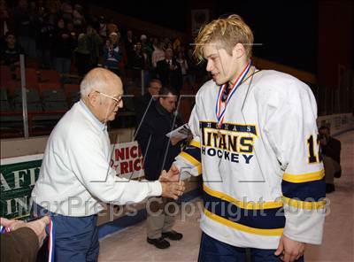 Thumbnail 2 in Webster-Thomas vs Thousand Islands (NYSPHSAA D2 Final) photogallery.