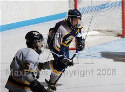 Thumbnail 3 in Webster-Thomas vs Thousand Islands (NYSPHSAA D2 Final) photogallery.