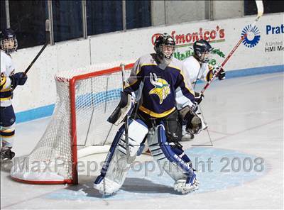 Thumbnail 2 in Webster-Thomas vs Thousand Islands (NYSPHSAA D2 Final) photogallery.