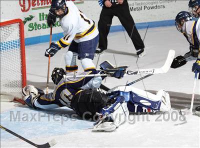 Thumbnail 2 in Webster-Thomas vs Thousand Islands (NYSPHSAA D2 Final) photogallery.