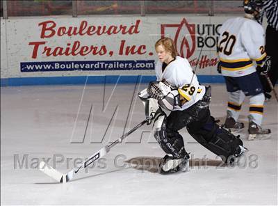 Thumbnail 3 in Webster-Thomas vs Thousand Islands (NYSPHSAA D2 Final) photogallery.