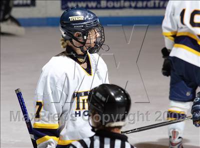 Thumbnail 3 in Webster-Thomas vs Thousand Islands (NYSPHSAA D2 Final) photogallery.