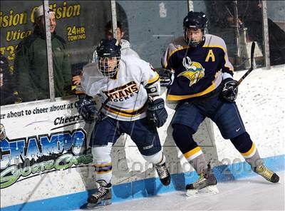 Thumbnail 2 in Webster-Thomas vs Thousand Islands (NYSPHSAA D2 Final) photogallery.
