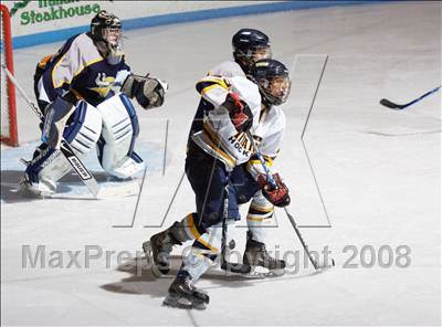 Thumbnail 1 in Webster-Thomas vs Thousand Islands (NYSPHSAA D2 Final) photogallery.
