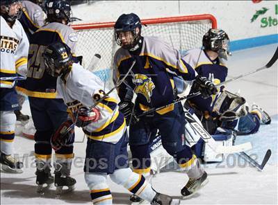 Thumbnail 2 in Webster-Thomas vs Thousand Islands (NYSPHSAA D2 Final) photogallery.