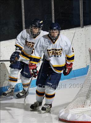 Thumbnail 3 in Webster-Thomas vs Thousand Islands (NYSPHSAA D2 Final) photogallery.