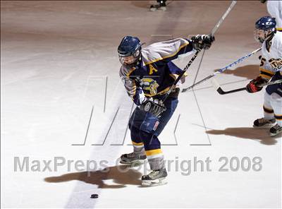 Thumbnail 2 in Webster-Thomas vs Thousand Islands (NYSPHSAA D2 Final) photogallery.