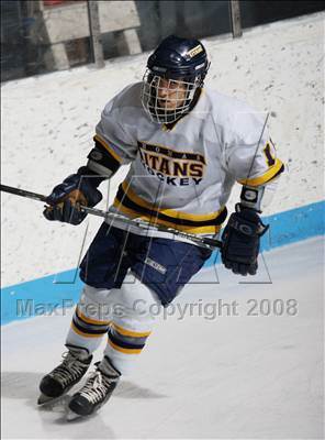 Thumbnail 2 in Webster-Thomas vs Thousand Islands (NYSPHSAA D2 Final) photogallery.