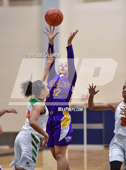 Thumbnail 1 in Houston [Sam] vs Brackenridge photogallery.