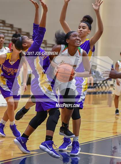Thumbnail 3 in Houston [Sam] vs Brackenridge photogallery.