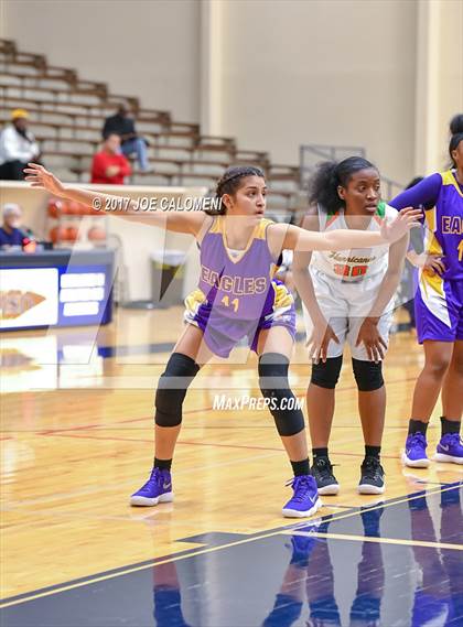 Thumbnail 1 in Houston [Sam] vs Brackenridge photogallery.