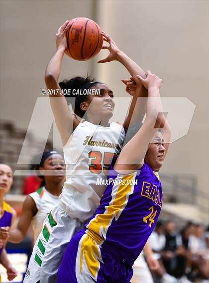 Thumbnail 1 in Houston [Sam] vs Brackenridge photogallery.