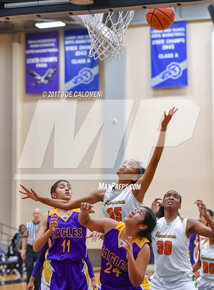 Thumbnail 3 in Houston [Sam] vs Brackenridge photogallery.