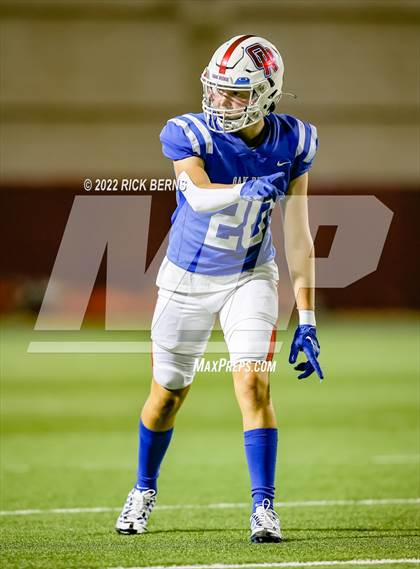 Thumbnail 3 in Oak Ridge vs Grand Oaks photogallery.