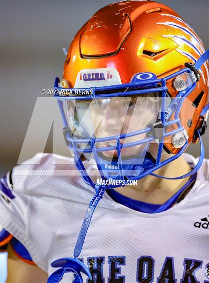 Thumbnail 1 in Oak Ridge vs Grand Oaks photogallery.