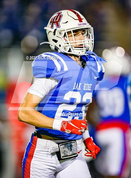 Thumbnail 3 in Oak Ridge vs Grand Oaks photogallery.