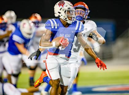 Thumbnail 3 in Oak Ridge vs Grand Oaks photogallery.