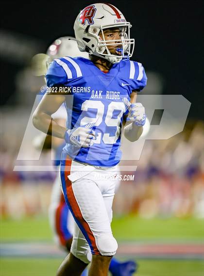 Thumbnail 1 in Oak Ridge vs Grand Oaks photogallery.