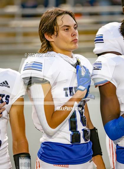 Thumbnail 3 in Oak Ridge vs Grand Oaks photogallery.