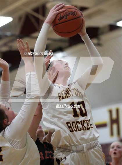 Thumbnail 1 in Amanda-Clearcreek @ Berne Union photogallery.